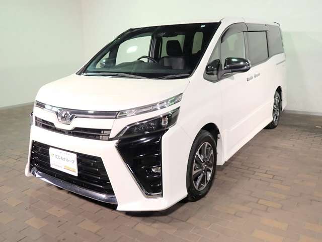 トヨタ ヴォクシー ２．０ ＺＳ 煌ＩＩ R1年 () 99
