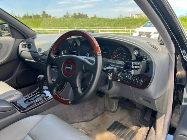 日産 プレジデント ４．５ ソブリン ４輪マルチリンク式サスペンション仕様 H6年 (九州・沖縄) 99