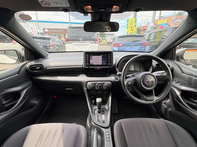 トヨタ ヤリス １．０ Ｘ R3年 (東海) 99