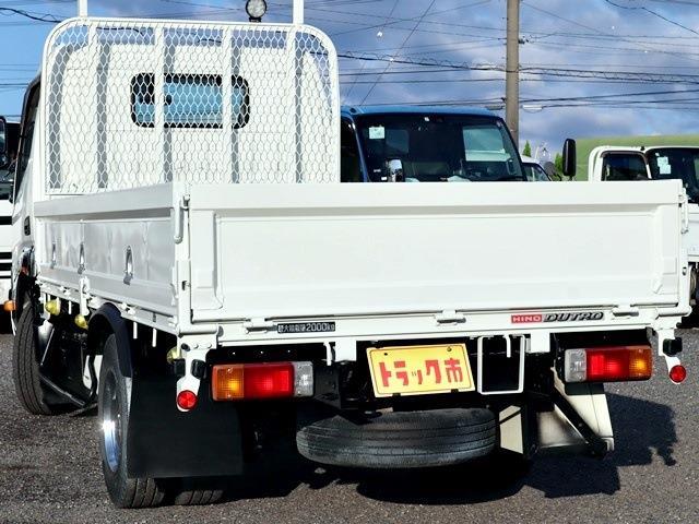 日野自動車 デュトロ 平ボディ 積載２Ｔ 全低床 H29年 (東海) 99