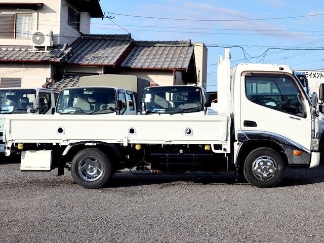 日野自動車 デュトロ 平ボディ 積載２Ｔ 全低床 H29年 (東海) 99
