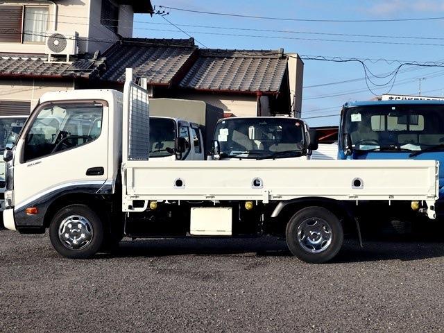 日野自動車 デュトロ 平ボディ 積載２Ｔ 全低床 H29年 (東海) 99