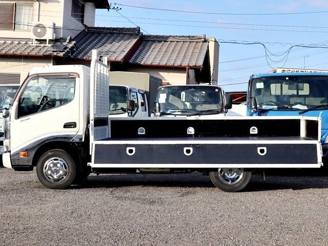 日野自動車 デュトロ 平ボディ 積載２Ｔ 全低床 H29年 (東海) 99