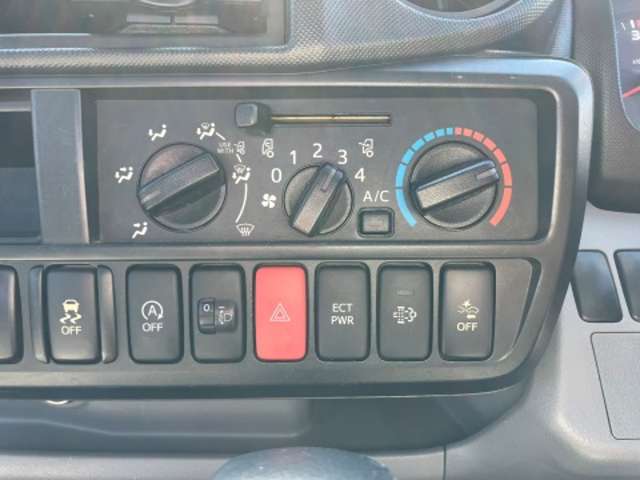 トヨタ ダイナ ４．０ＤＴ H29年 () 99