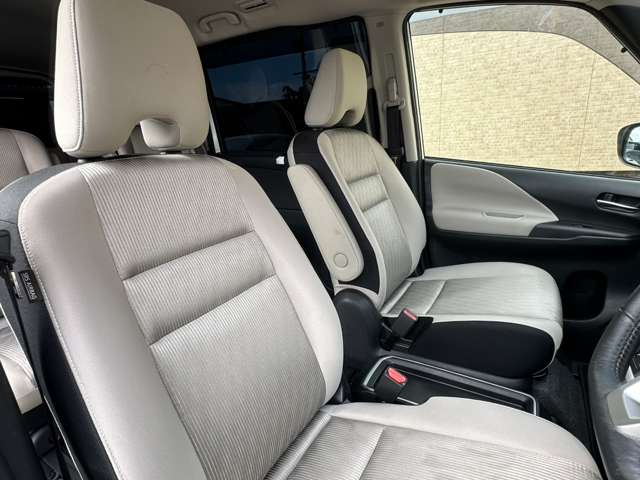 日産 セレナ １．２ Ｅ－ＰＯＷＥＲ ハイウェイスター Ｖ R1年 (関東) 99