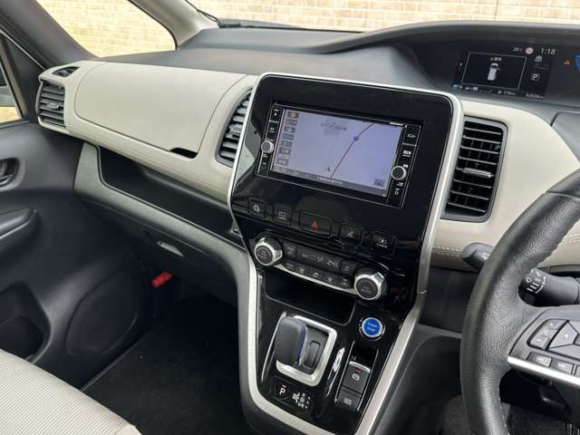 日産 セレナ １．２ Ｅ－ＰＯＷＥＲ ハイウェイスター Ｖ R1年 (関東) 99