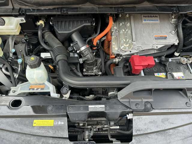 日産 セレナ １．２ Ｅ－ＰＯＷＥＲ ハイウェイスター Ｖ R1年 (関東) 99