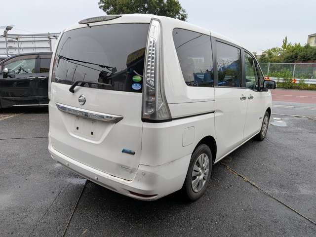 日産 セレナ ２．０ ２０Ｘ Ｓ－ＨＹＢＲＩＤ アドバンストセーフティ パッケージ H26年 (関東) 99