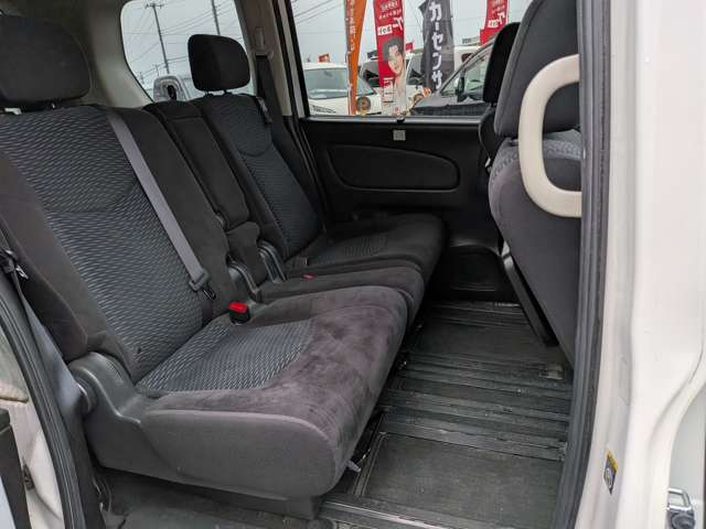 日産 セレナ ２．０ ２０Ｘ Ｓ－ＨＹＢＲＩＤ アドバンストセーフティ パッケージ H26年 (関東) 99