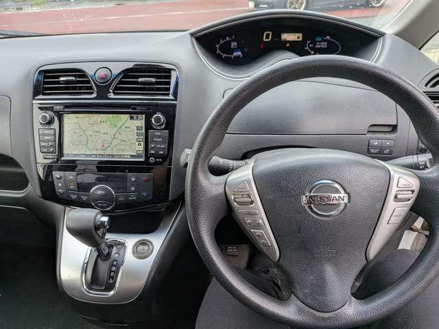 日産 セレナ ２．０ ２０Ｘ Ｓ－ＨＹＢＲＩＤ アドバンストセーフティ パッケージ H26年 (関東) 99