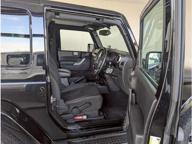 ジープ ラングラー サハラ ４ＷＤ H29年 (四国) 99