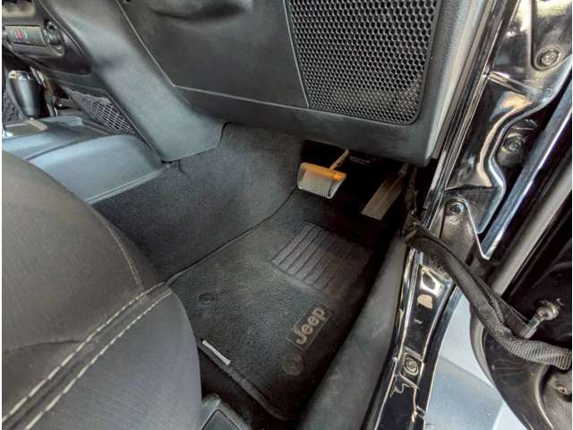 ジープ ラングラー サハラ ４ＷＤ H29年 (四国) 99