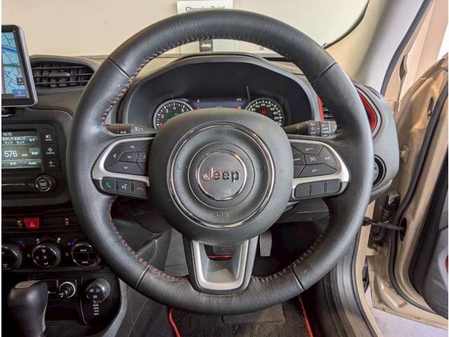 ジープ レネゲード トレイルホーク ４ＷＤ H29年 (四国) 99