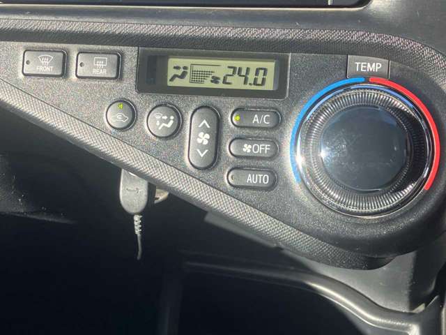 トヨタ アクア １．５ Ｇ H26年 (四国) 99