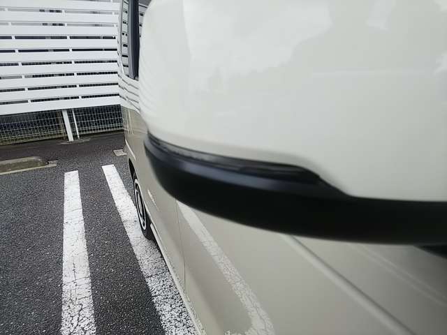 ホンダ Ｎ　ＢＯＸ ６６０ ファッションスタイル モノトーン R8年 (関東) 99
