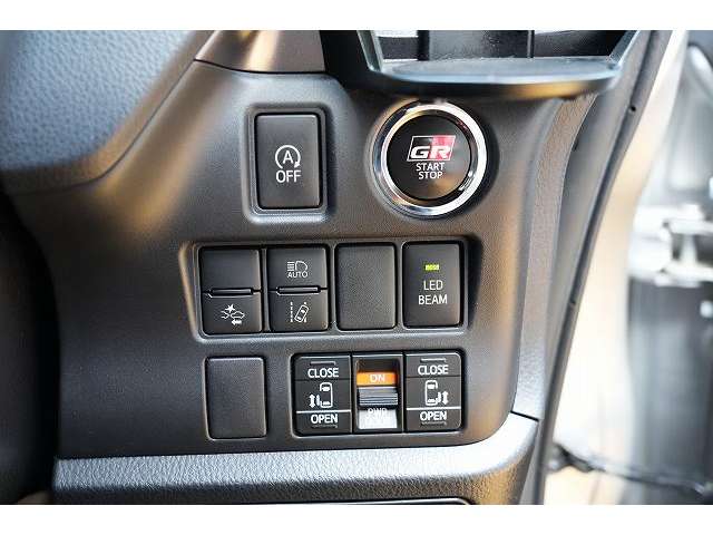 トヨタ ヴォクシー ２．０ ＺＳ ＧＲ スポーツ H30年 () 99