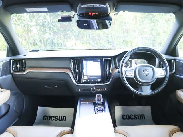 ボルボ Ｖ６０ Ｂ５　インスクリプション R3年 (関東) 99