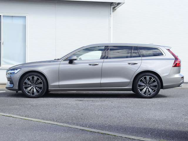 ボルボ Ｖ６０ Ｂ５　インスクリプション R3年 (関東) 99