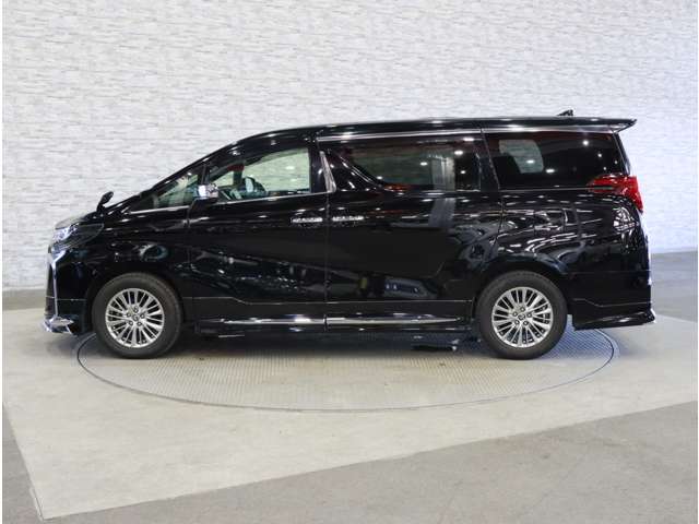 トヨタ アルファード　ハイブリッド ハイブリッド ２．５ Ｓ タイプゴールドＩＩ Ｅ－ＦＯＵＲ ４ＷＤ R4年 (関東) 99