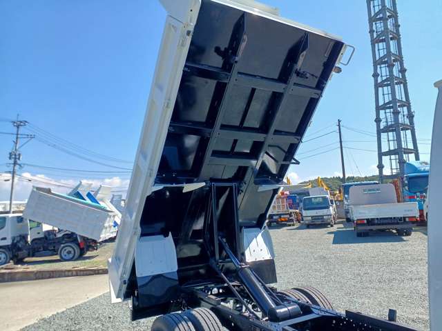 いすゞ エルフ ２トン強化ダンプ 全低床 H27年 (九州・沖縄) 99