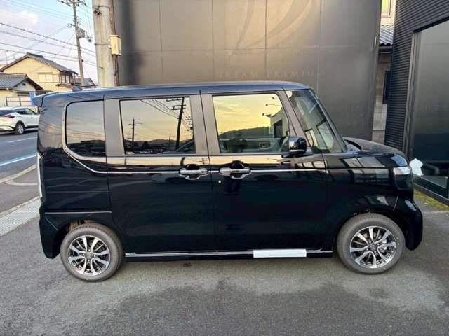 ホンダ Ｎ　ＢＯＸ カスタム ６６０ R8年 (近畿) 99