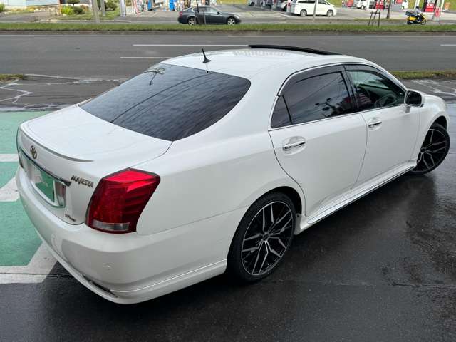 トヨタ クラウンマジェスタ ４．３ Ｉ－ＦＯＵＲ ４ＷＤ H21年 (北海道) 99