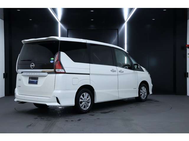 日産 セレナ ２．０ ハイウェイスター ＶセレクションＩＩ ４ＷＤ R1年 (北海道) 99