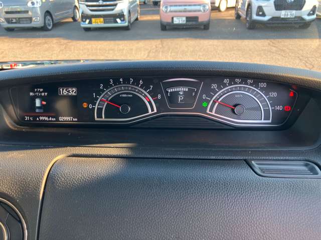ホンダ Ｎ　ＢＯＸ カスタム ６６０ Ｌ R4年 (関東) 99