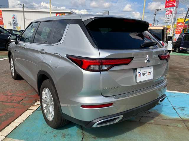 三菱 アウトランダーＰＨＥＶ ＰＨＥＶ ２．４ Ｍ ４ＷＤ R4年 (甲信越・北陸) 99
