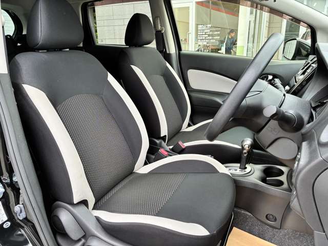 日産 ノート １．２ Ｘ ＦＯＵＲ ４ＷＤ H29年 () 99