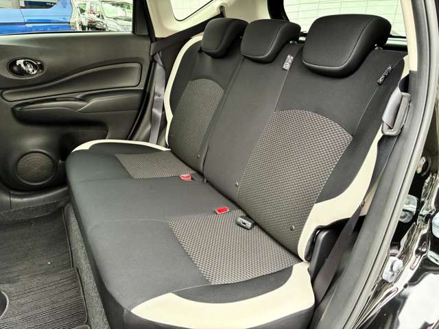 日産 ノート １．２ Ｘ ＦＯＵＲ ４ＷＤ H29年 () 99