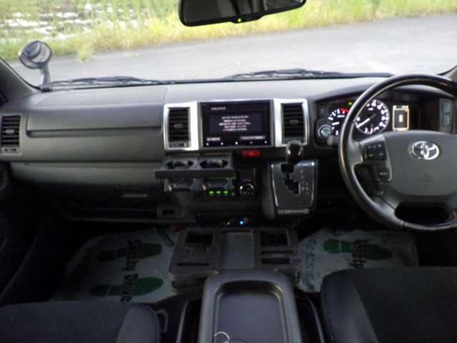 トヨタ ハイエースバン ２．８ スーパーＧＬ ダークプライムＩＩ ロングボディ ディーゼルターボ R2年 () 99