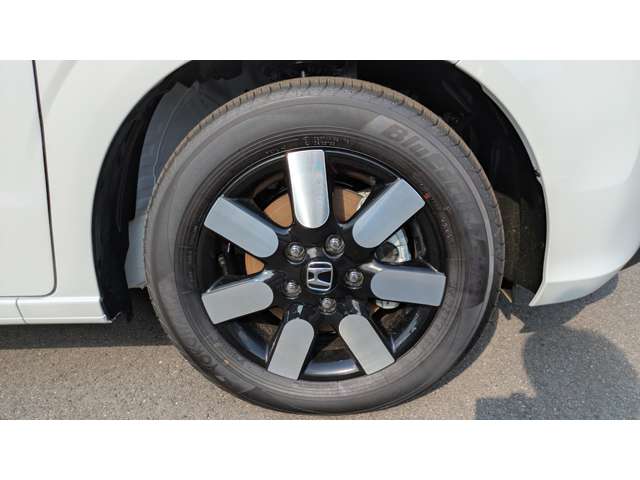 ホンダ フリード　ハイブリッド １．５ Ｅ：ＨＥＶ エアー ＥＸ R8年 (関東) 99