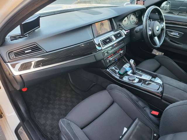 ＢＭＷ ５シリーズ ５２３Ｉ Ｍスポーツ H27年 (関東) 99