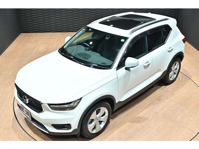 ボルボ ＸＣ４０ Ｂ４ ＡＷＤ モメンタム ４ＷＤ R3年 () 99