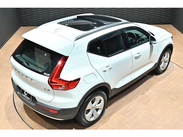 ボルボ ＸＣ４０ Ｂ４ ＡＷＤ モメンタム ４ＷＤ R3年 () 99
