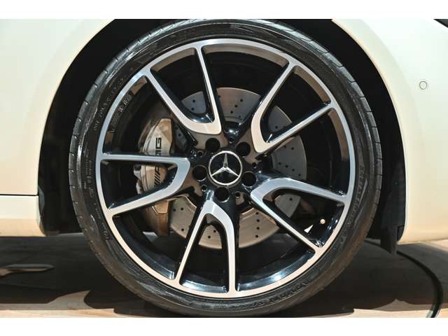 ＡＭＧ Ｅクラス Ｅ５３ ４マチックプラス （ＩＳＧ搭載モデル） ４ＷＤ R1年 () 99