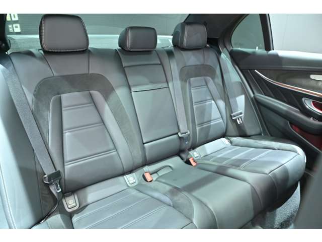 ＡＭＧ Ｅクラス Ｅ５３ ４マチックプラス （ＩＳＧ搭載モデル） ４ＷＤ R1年 () 99