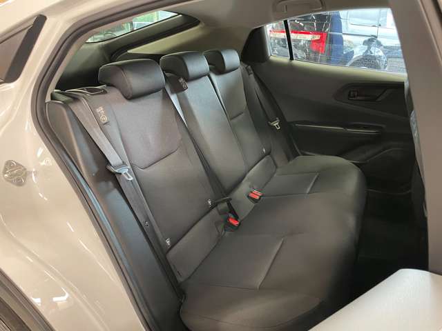 トヨタ プリウス １．８ Ｕ Ｅ－ＦＯＵＲ ４ＷＤ R5年 (甲信越・北陸) 99