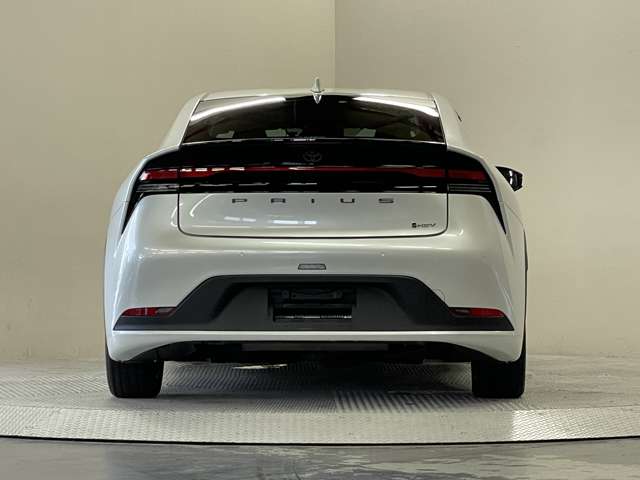 トヨタ プリウス １．８ Ｕ Ｅ－ＦＯＵＲ ４ＷＤ R5年 (甲信越・北陸) 99