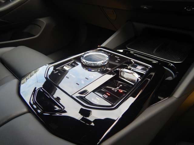 ＢＭＷ ５シリーズ ５２３Ｄ Ｘドライブ Ｍスポーツ ディーゼルターボ ４ＷＤ R6年 (近畿) 99