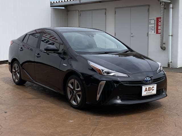 トヨタ プリウス １．８ Ａ プレミアム ツーリングセレクション R2年 (中国) 99