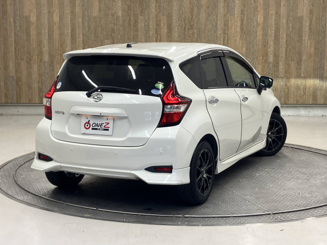 日産 ノート １．２ Ｘ ＤＩＧ－Ｓ H30年 (近畿) 99