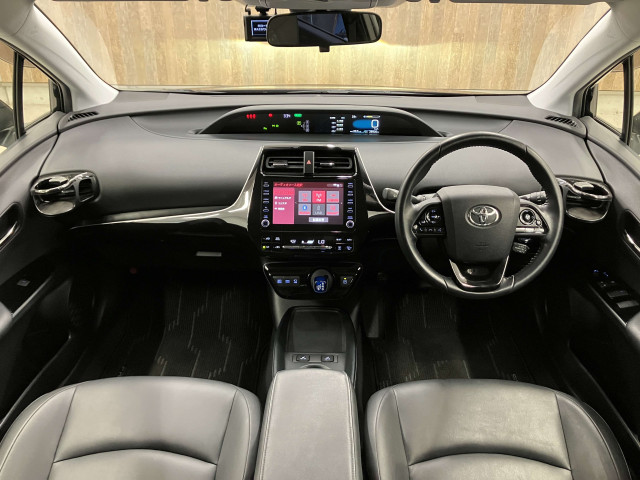 トヨタ プリウス １．８ Ｓ ツーリングセレクション R3年 (近畿) 99