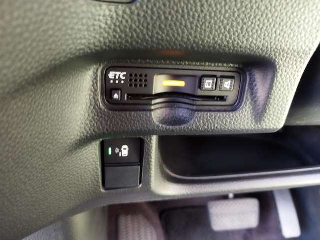ホンダ Ｎ　ＢＯＸ カスタム ６６０ Ｇ Ｌ ホンダセンシング H29年 (近畿) 99