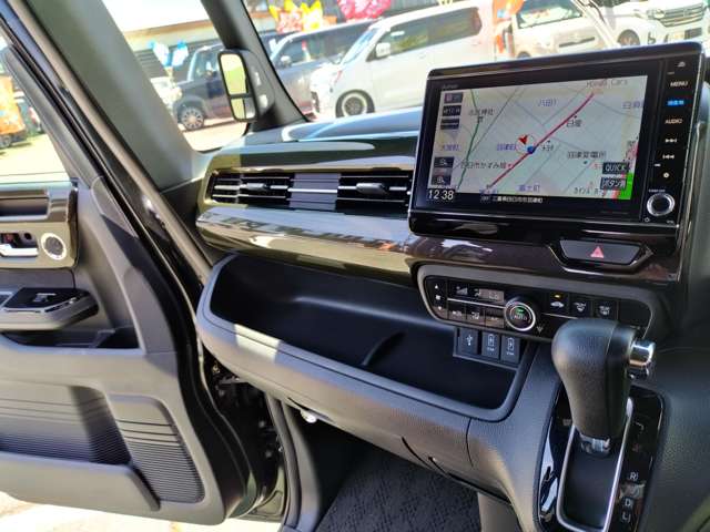ホンダ Ｎ　ＢＯＸ カスタム ６６０ Ｇ Ｌ ホンダセンシング H29年 (近畿) 99