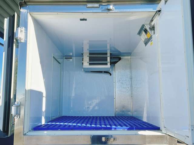 ダイハツ ハイゼットトラック 低温冷蔵冷凍車 －２２℃設定 R4年 (関東) 99
