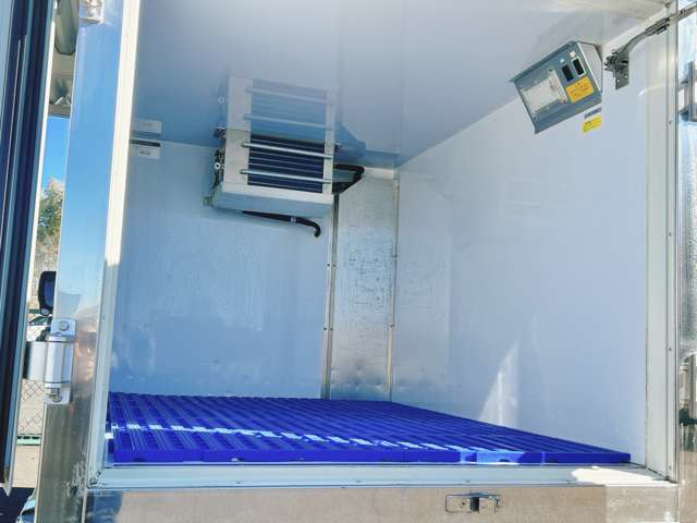 ダイハツ ハイゼットトラック 低温冷蔵冷凍車 －２２℃設定 R4年 (関東) 99