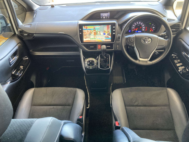 トヨタ ヴォクシー ２．０ ＺＳ 煌ＩＩＩ R3年 (四国) 99