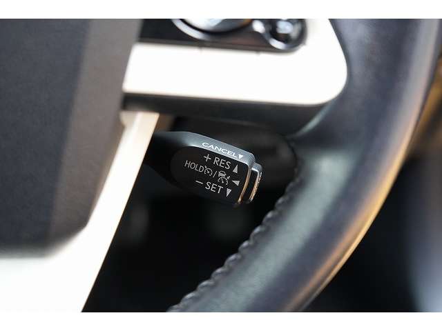 トヨタ プリウス １．８ Ｓ ツーリングセレクション R1年 (関東) 99